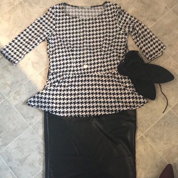 😎🥰3 for 20! Houndstooth peplum shirt - Picture 1 of 2